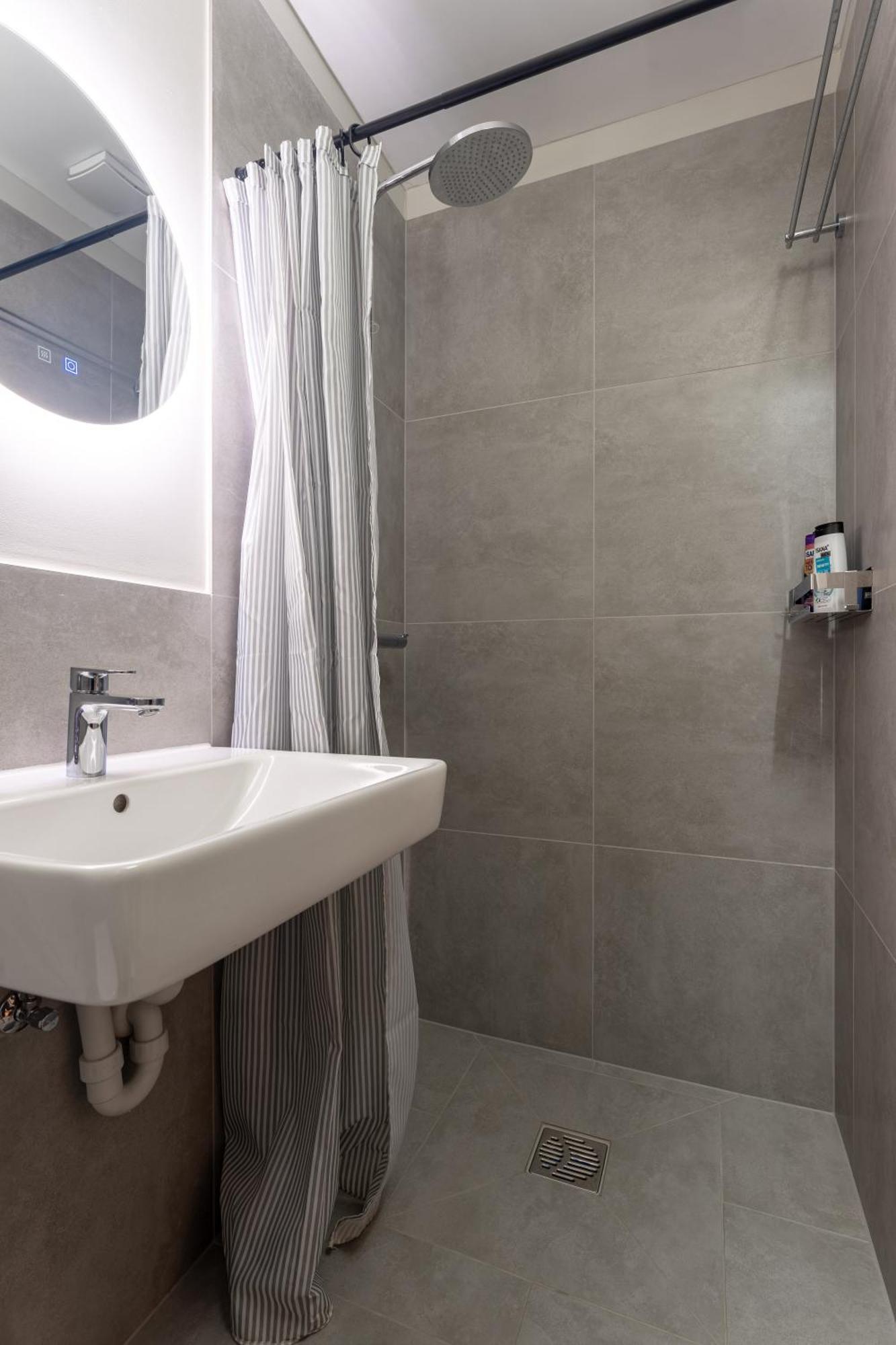 Apartment Modernes 2-zimmer - Naehe Stadtpark, U-bahn, Altstadt, Parken *